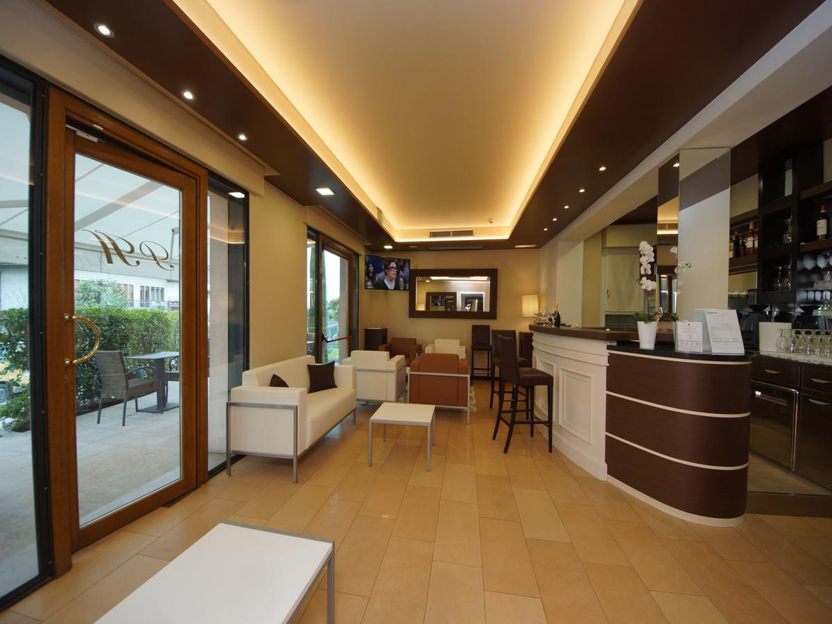 Hotel Clarin 14 By Dori Peschiera del Garda Exterior foto